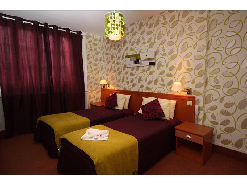 Hotel Raymond 4 Toulouse Kamer foto